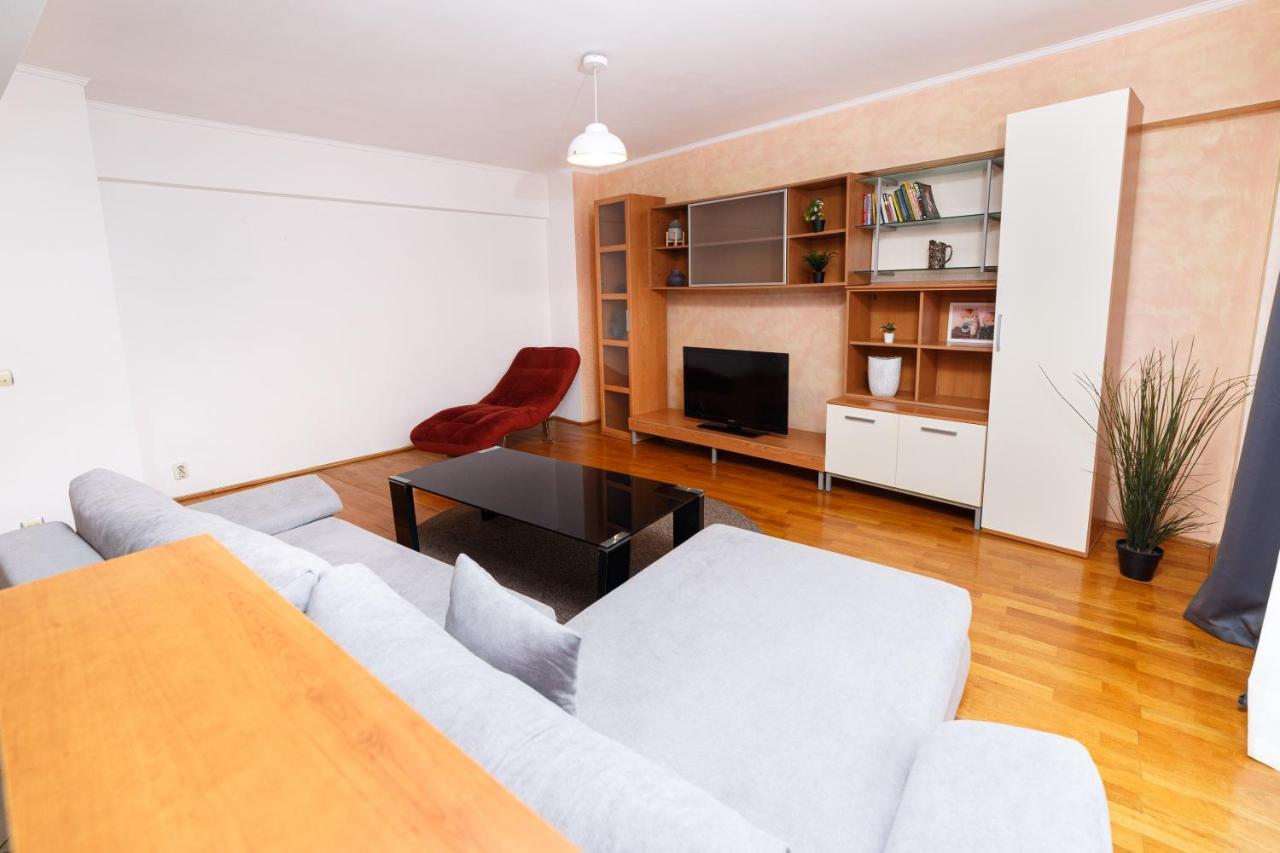 Color Apartments Unirii 14 Blv Bucarest Extérieur photo