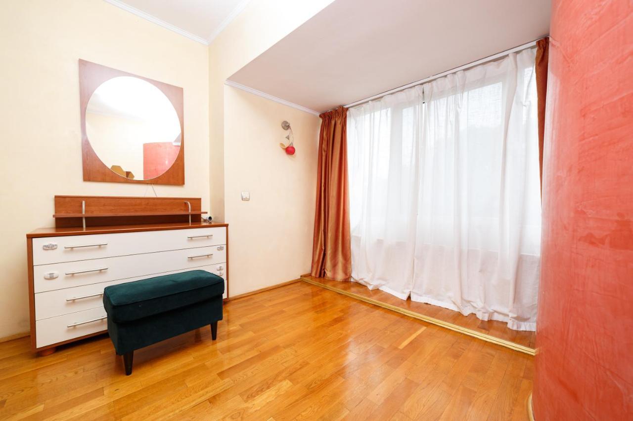 Color Apartments Unirii 14 Blv Bucarest Extérieur photo
